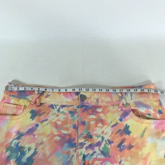Lane Bryant Mid-Rise Watercolor Floral Shorts Women's Plus Size 24 Stretch Denim - Picture 4 of 9